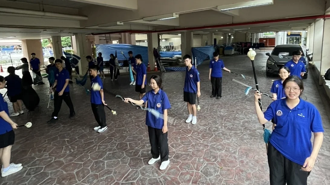 อยากควงไม้มาถามพี่ activity image 1